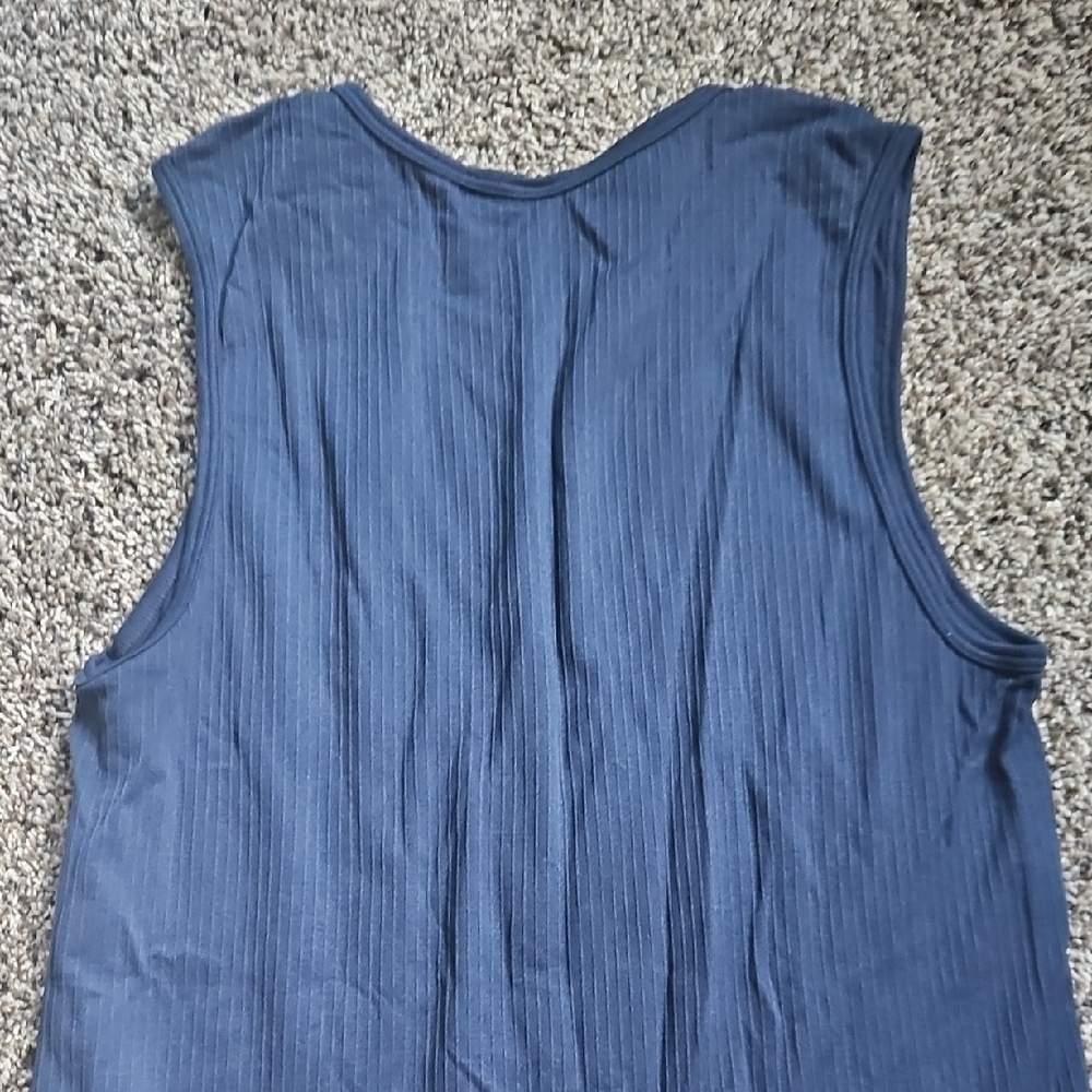 Zyia Parallel Tank Top - Picture 3 of 5